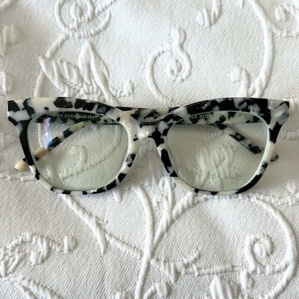 DIFF Eyewear Winston Black & White Rich‎ Hide Cow Hide Cat Eye/ Square Frames